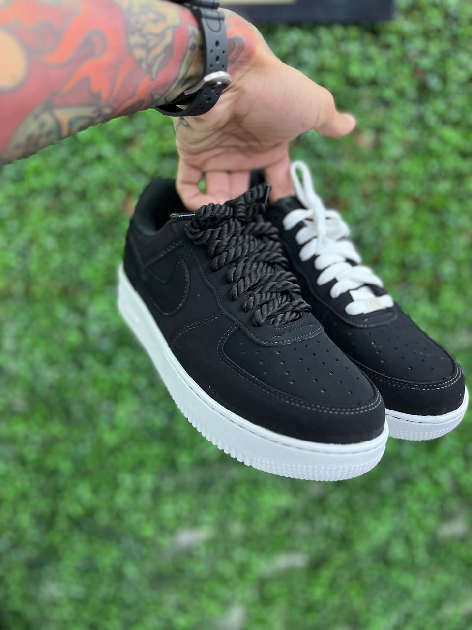 Tênis Nike Air Force 1 Premium Preto