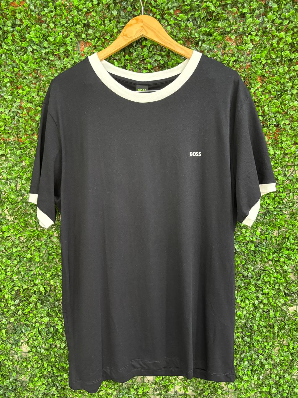 Camiseta Hugo Boss Bicolor Preta