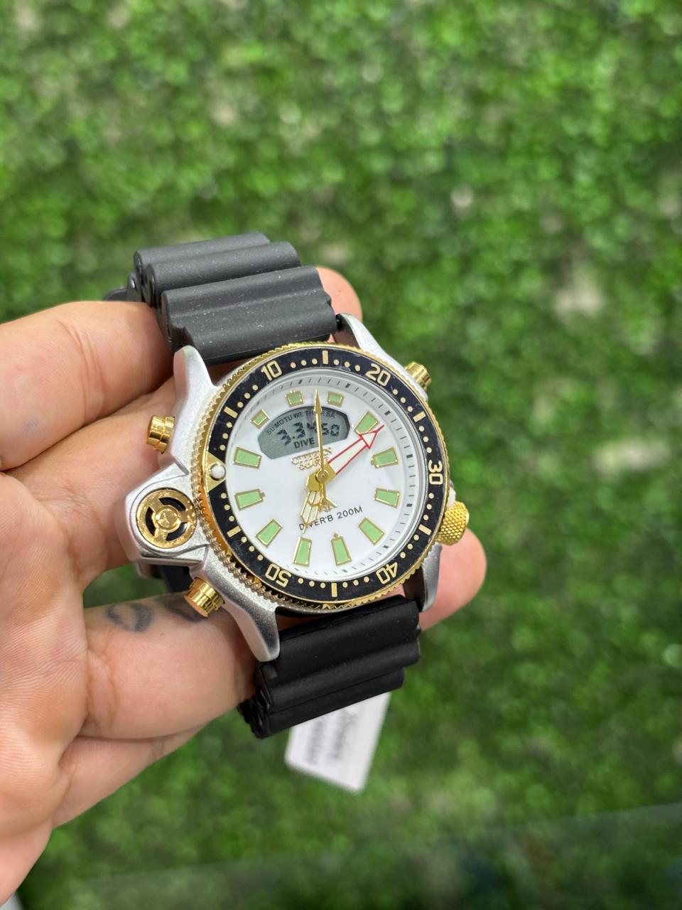 Relógio Citizen Aqualand Branco Dourado