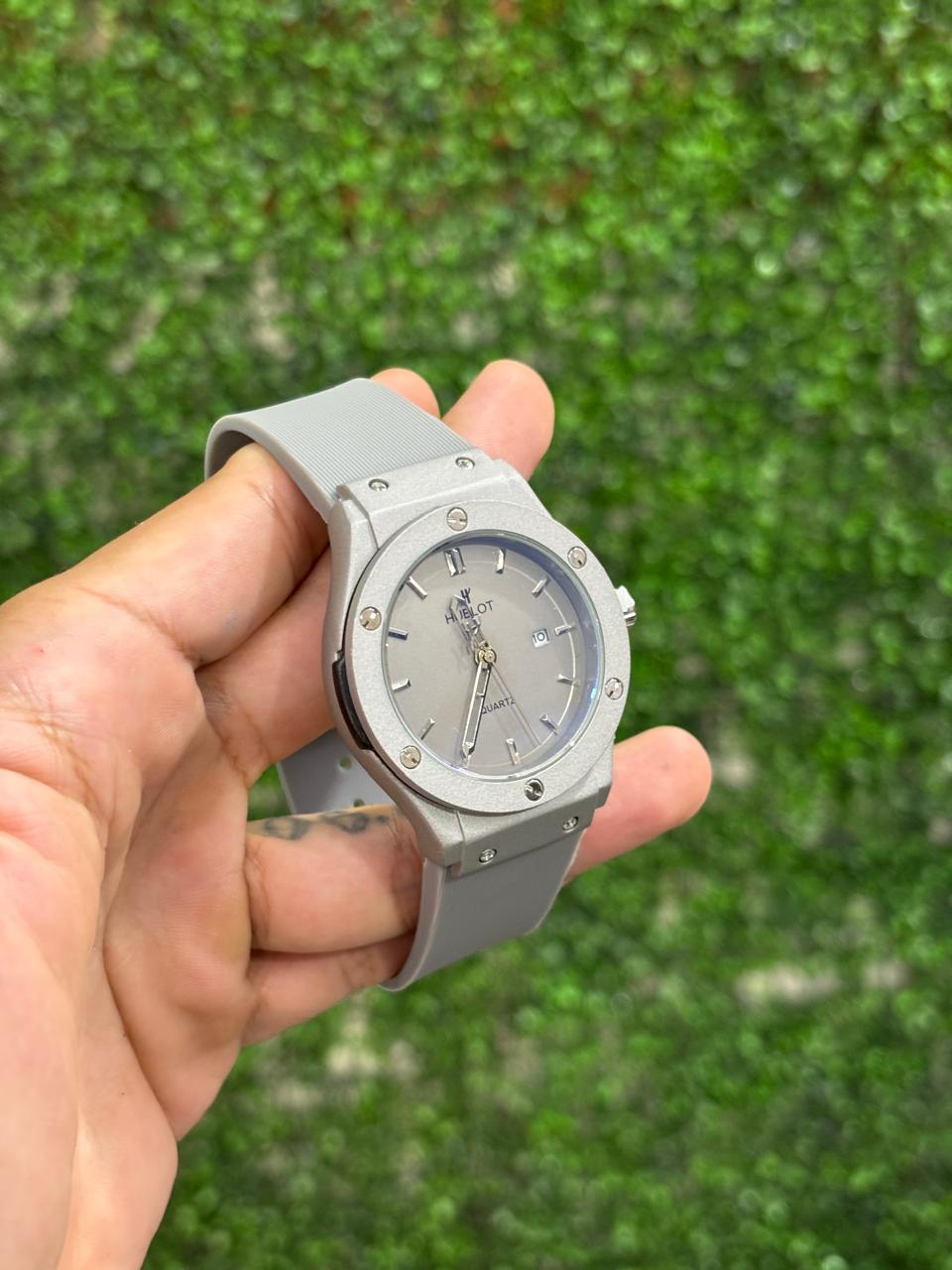 Relógio Hublot Classic Fusion Cinza
