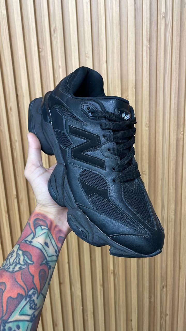 Tênis New Balance 990 Preto Total